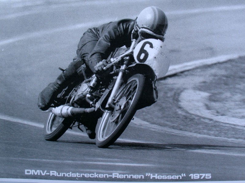 Erwin Eimermann 1975 auf seiner Eigenbau Kreidler 
