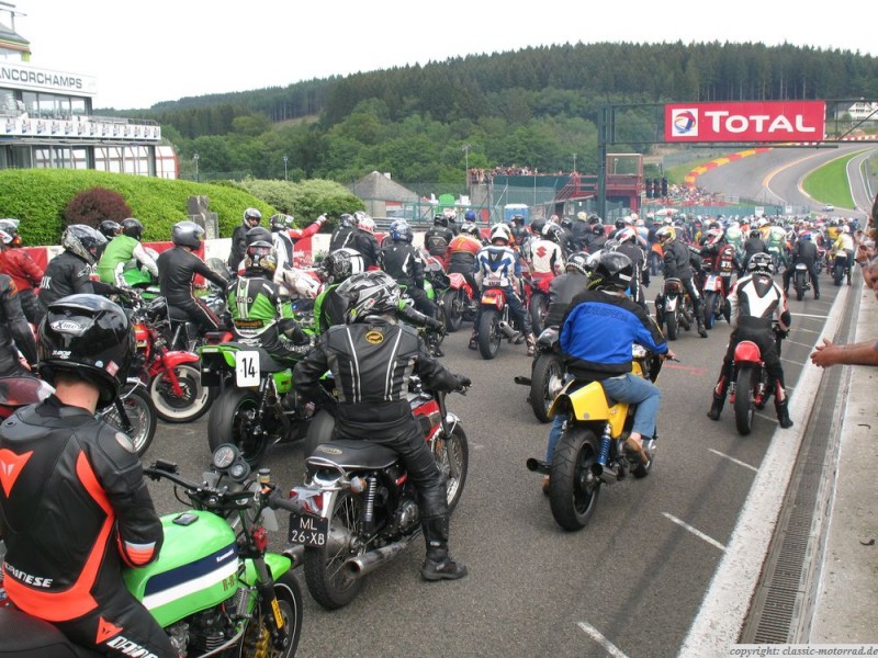 Bikers' Classics 2012
1 Runde für alle Fahrer auf der alten GP-Strecke
