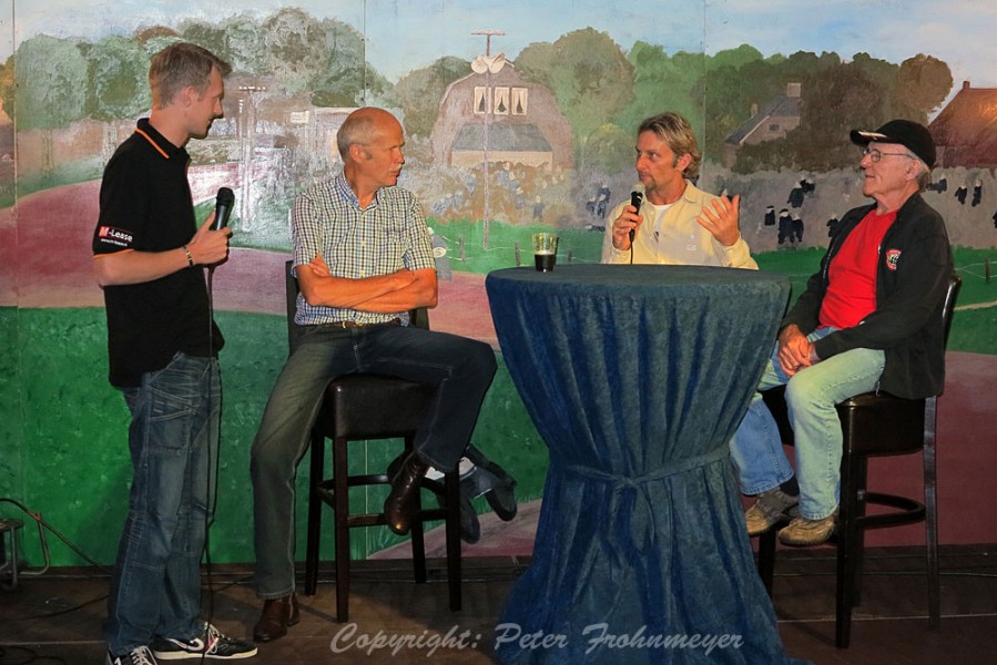 Historische Motor GP Eext 2012
Podiumsdiskussion mit Theo Bult, 'Foggy', Paul Smart
