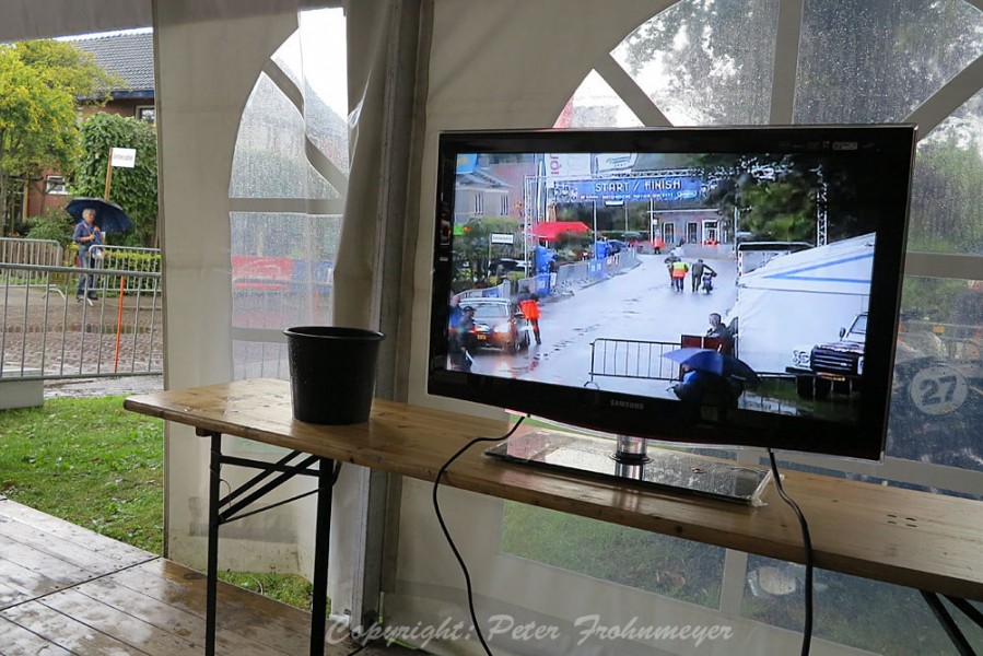 Historische Motor GP Eext 2012
Videokontrolle der gesammten Strecke
