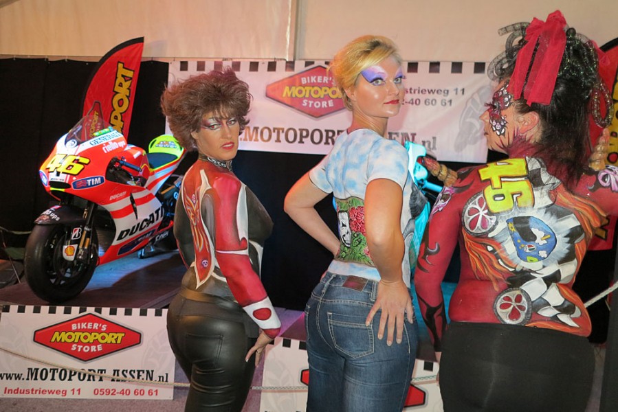 Historische Motor GP Eext 2012
Bodypainting -noch ein Wettbewerb in Eext..
