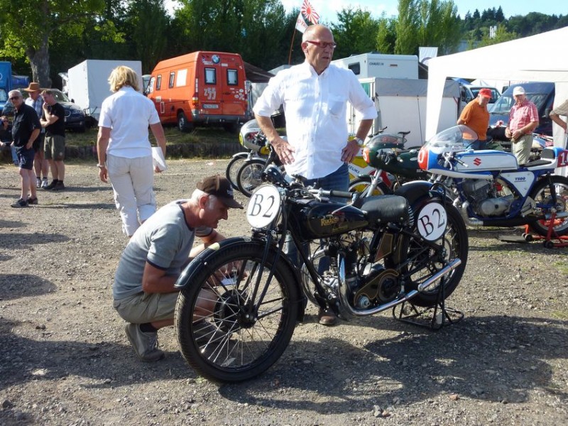 Schottenring Classic Grand-Prix 2013
Manfred Woll bei der Fahrzeugkontrolle
