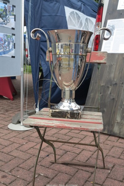 „4. Internationale Motorsport Klassik" - St. Wendel 2014
Siegerpokal von Georg Braun - St. Wendel 1954
