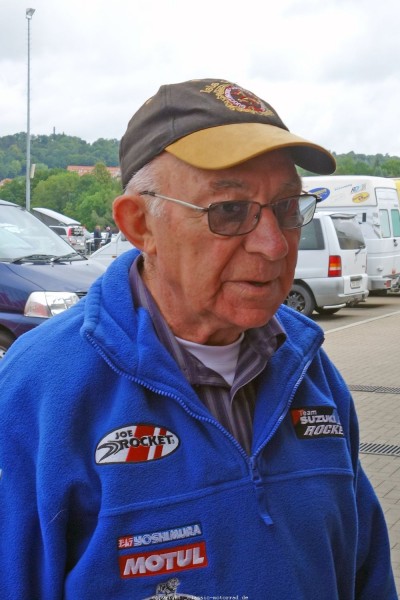 Sachsenring Classic 2015
Hugh Anderson, 4 x Weltmeister (Suzuki 50 + 125)
