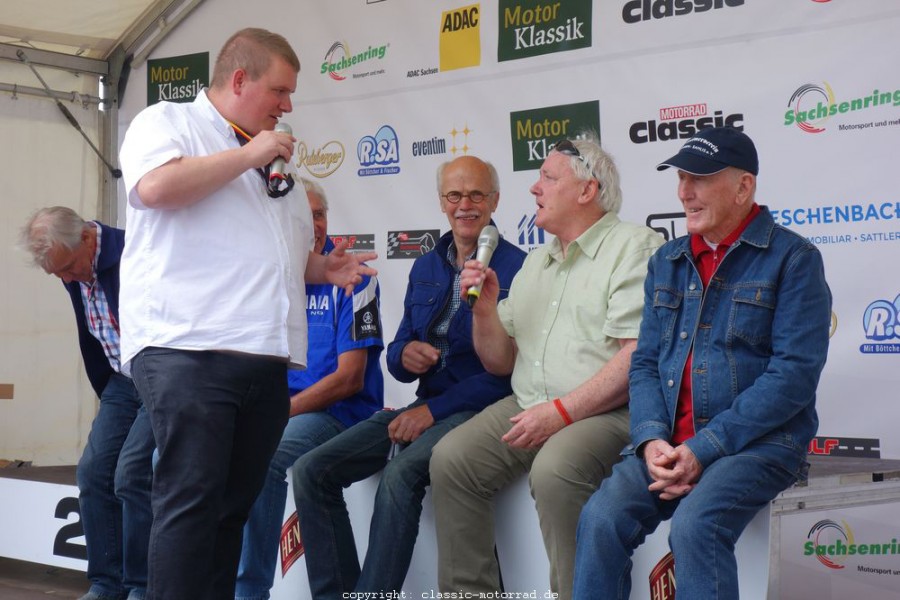 Sachsenring Classic 2015
Timo Neumann führte spannende Interviews mit den Legenden
