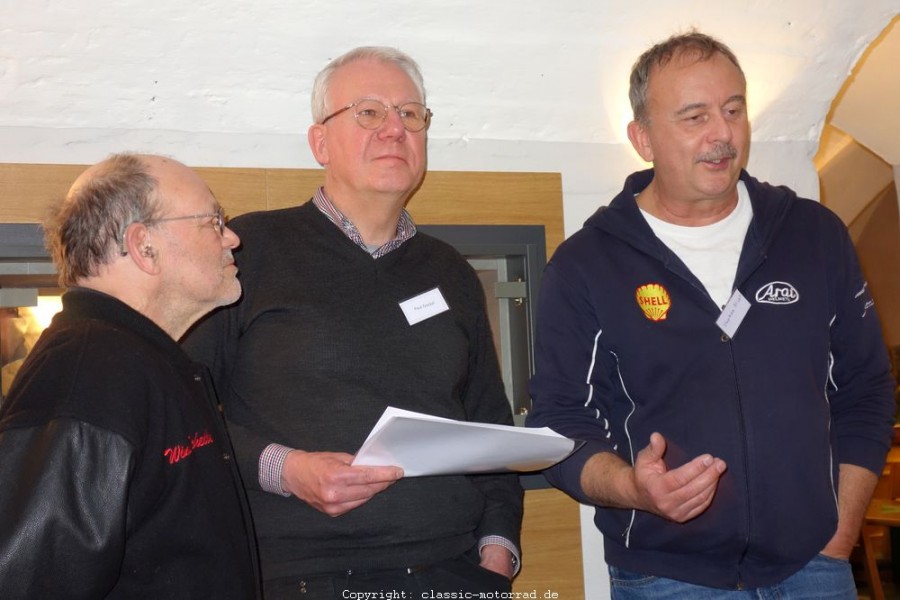 VeRa-Wintertreffen Einbeck 2015
Dr. Stephan Elisat mit der Geschichte: "Wie ich Phil Read in einer Pizzeria in Florida kennenlernte"
