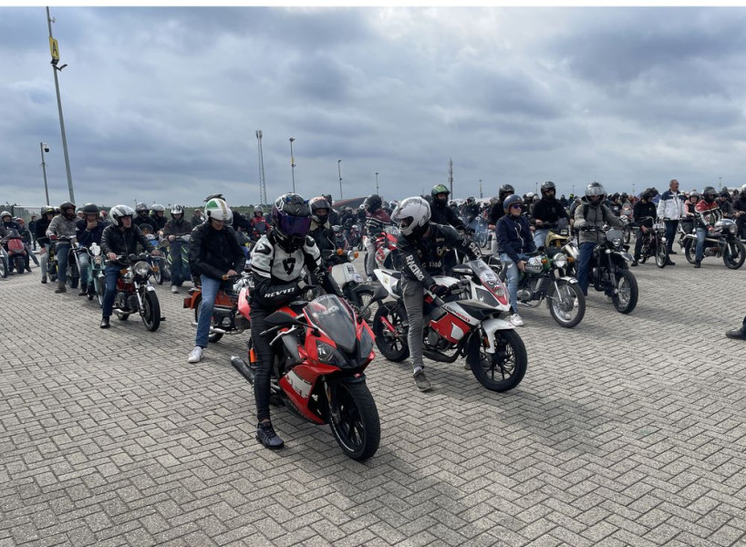 Sonderklasse: JMPB BromfieTT's
