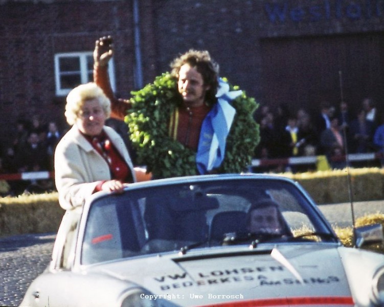 Bremerhaven 1974
Siegerehrung Ulrich Eickmeyer Klasse 500ccm
