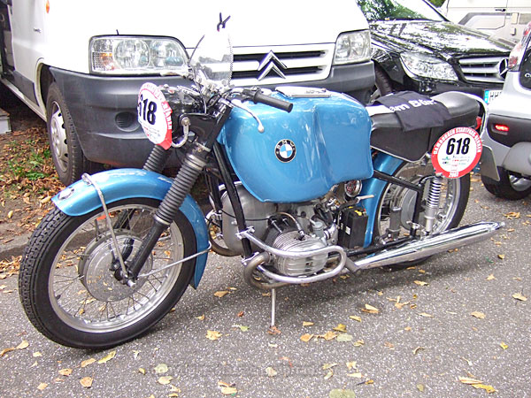 BMW R67/2 mit 35l Hoske-Tank

