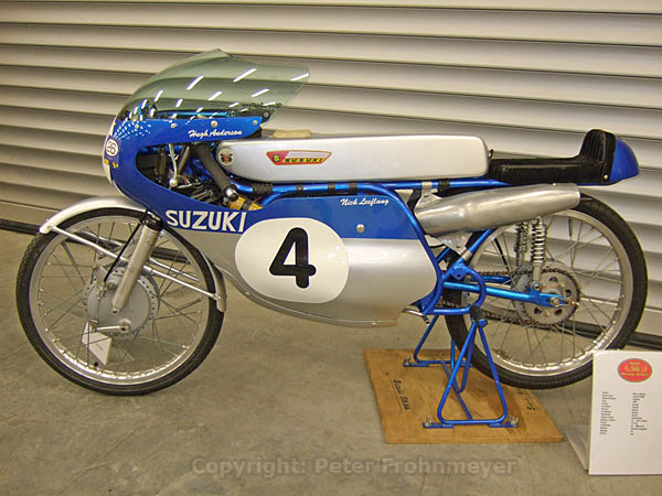 Suzuki RK 66
50ccm, 2 Zylinder, 14 Gänge, Gewicht 58kg, Bj.1966,
Besitzer: Nick Leeflang

