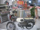 Dateiname=Kreidler-053.jpg
Dateigröße=43KB
Abmessungen: 600x450
hinzugefügt am: %23. %420 %2006 Kreidler-053.jpg