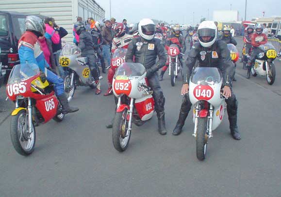 Kölner Kurs 2006
die braunschweiger ducati fans
