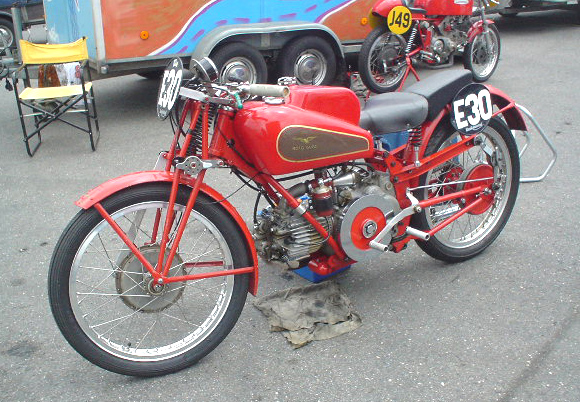 Classic Weekend Hockenheim
guzzi condor von hartmut palm
