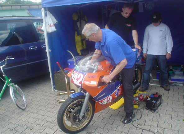 Classic Weekend Hockenheim
ohne starter geht nichts! günther weickert - laverda
