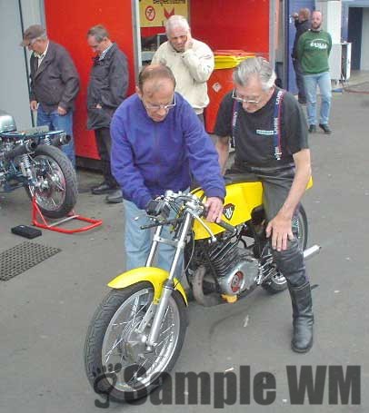 Kölner Kurs 2006
schön, dass hans scharenberg der szene nicht verloren gegangen ist, hier mit karl "carlo" knoke
