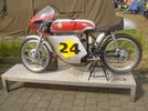 Dateiname=die-erste-bultaco,-die-nach.jpg
Dateigröße=41KB
Abmessungen: 583x435
hinzugefügt am: %18. %890 %2005 die-erste-bultaco,-die-nach.jpg