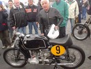 Dateiname=lothar-john-und-die-bmw-rs.jpg
Dateigröße=45KB
Abmessungen: 600x450
hinzugefügt am: %18. %893 %2005 lothar-john-und-die-bmw-rs.jpg