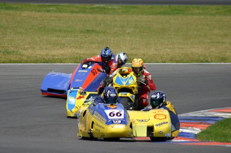 IGM Lausitzring 2004
www.gespannmeisterschaft.de
