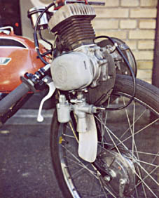 Frontwheel drive....
Reibrollenrennmaschine mit VAP Motor. 50ccm.
