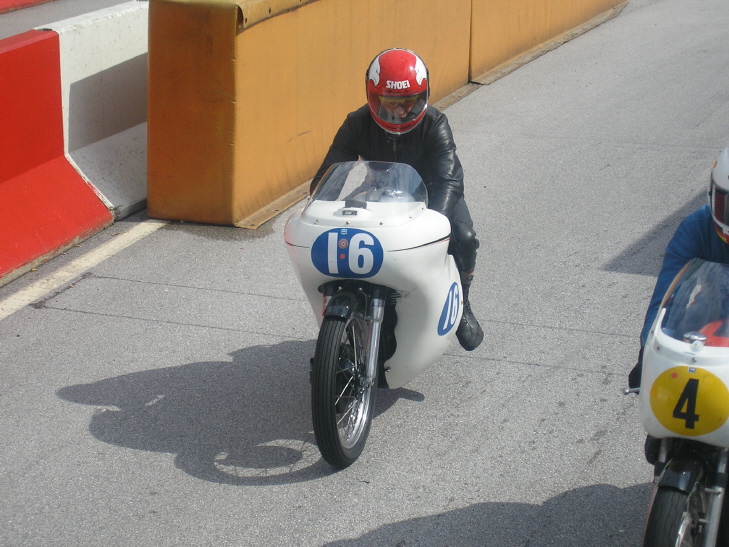 Heiner Butz
Norton Manx 350. Foto: Alex L.
Schlüsselwörter: Salzburgring