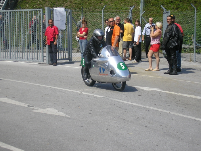 NSU Sportmax 250 1954
vom Anton Antzi. Foto: Alex L. 
Schlüsselwörter: Salzburgring