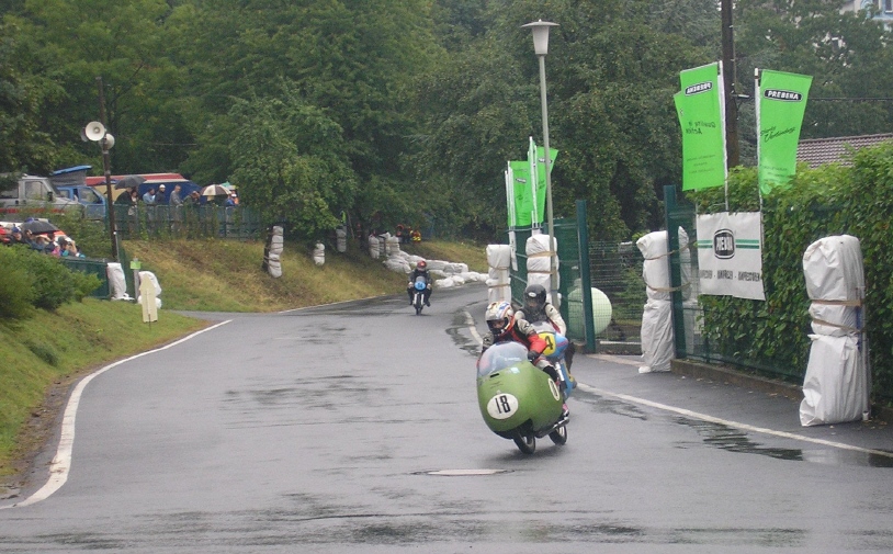 Francesco Todero
Moto Guzzi Werks. 350er. Foto: Alex L.
Schlüsselwörter: schotten