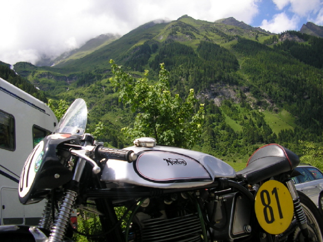 Norton Manx 500
Traum Strecken, Traum Motorräder und Traum "Wetter"! Foto: Alex L.
Schlüsselwörter: großglockner