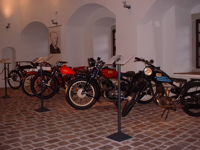 Das neue Museum Motorradtraueme in der DKW - MZ Stadt Zschopau
Eine kleine aber feine Typenschau der DKW Vorkriegsmodelle
