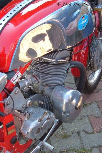 Stolle & Kegler Bj. 1954
250ccm - 2 Zylinder - Drehschieber - 2 Ventile ....
