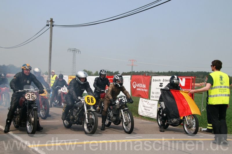 Weixdorf-Autobahnspinne 2013
Start Sonderlauf
