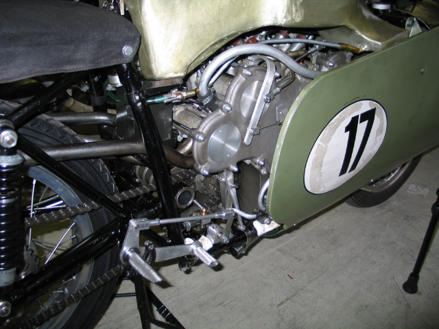 Moto Guzzi V-8
