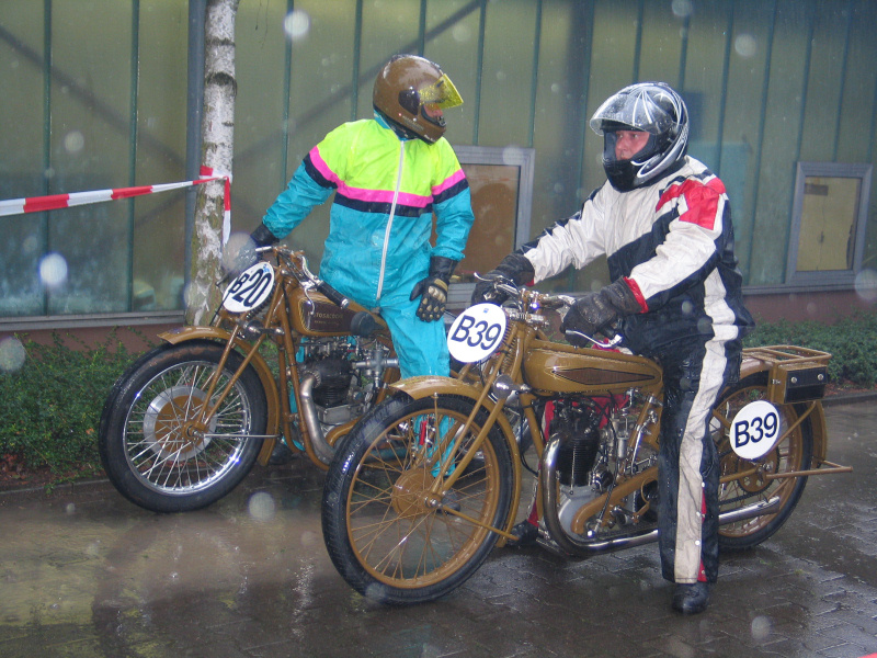 Motosacoche 350ccm
B20 Hürlimann, Klaus Motosacoche  350ccm 1928
B39 Fecht, Dietmar     Motosacoche  350ccm 1925
