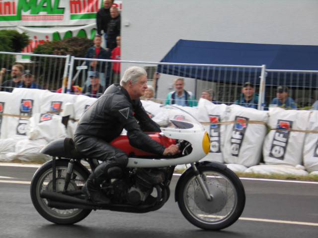 Willi Marewski
Teamchef und Eigentümer von
" Willi´s Motorcycle World"
