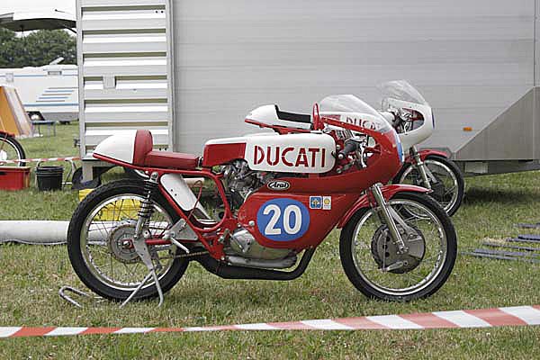 Ducati 350 Desmo
