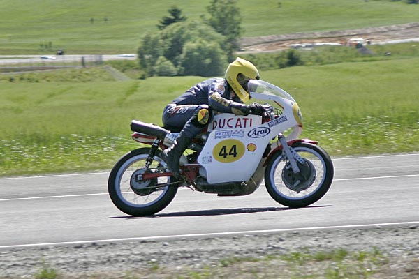 Frank Schüller auf Ducati 500

