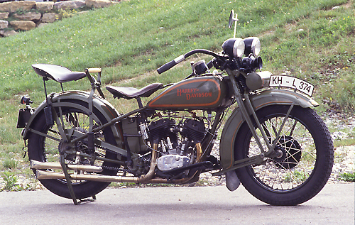 1930: Harley-Davidson "Modell D"
