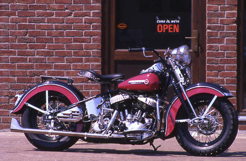 1936: Harley-Davidson "VHL" - "Flathead"
