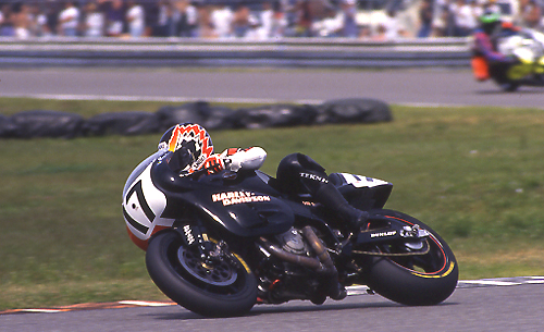 1994: Harley-Davidson VR 1000 "Superbike"
