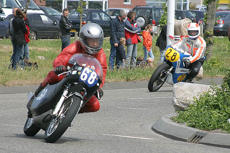 Wietse Veenstra and Marcel Ankone
Wietse Veenstra  (Maxton Yamaha) and Marcel Ankone (Suzuki)
