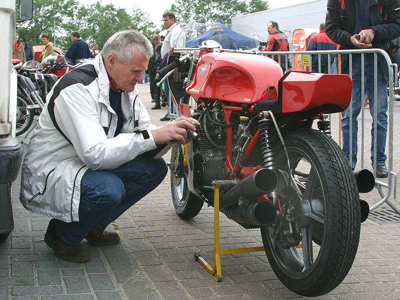 MV Agusta
Geert Cuperus spying and making pictures of a real MV Agusta
