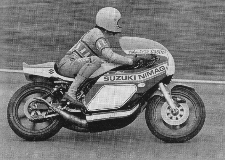 Suzuki TR 750 Marcel Ankone 1975
Hier mal ein Bild von 1975 zum Vergleich!
