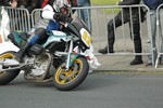 Dateiname=Emi Fahrfotos 2.jpg
Dateigröße=199KB
Abmessungen: 500x332
hinzugefügt am: %05. %668 %2005 Emi Fahrfotos 2.jpg