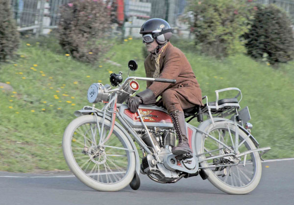 Manfred Schlottau - Excelsior,  1000ccm, Bj. 1912
