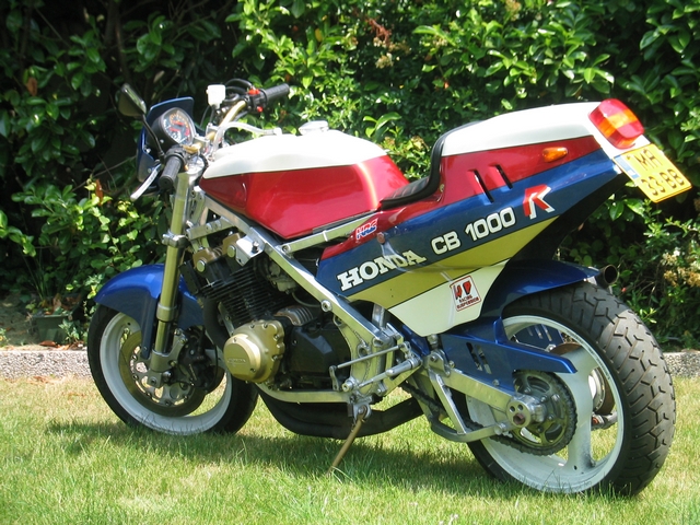 Honda CB1100R Streetfighter
