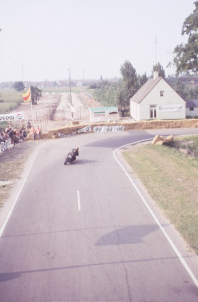 24 stunden rennen Oss Holland 1970-1974
Jan Wagemakers Turn 1
