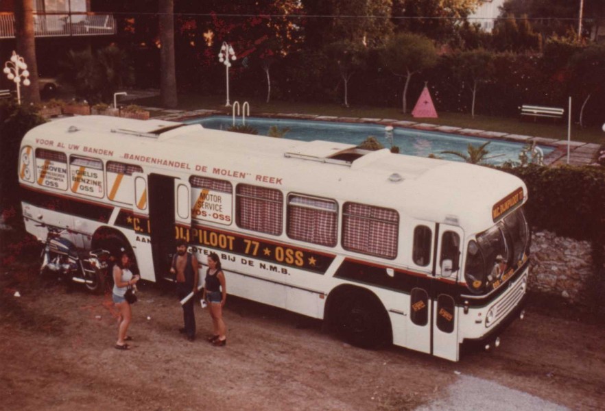 Bus MC Dijkpiloot 77
Bus MC Dijkpiloot 77
Schlüsselwörter: Bus MC Dijkpiloot 77