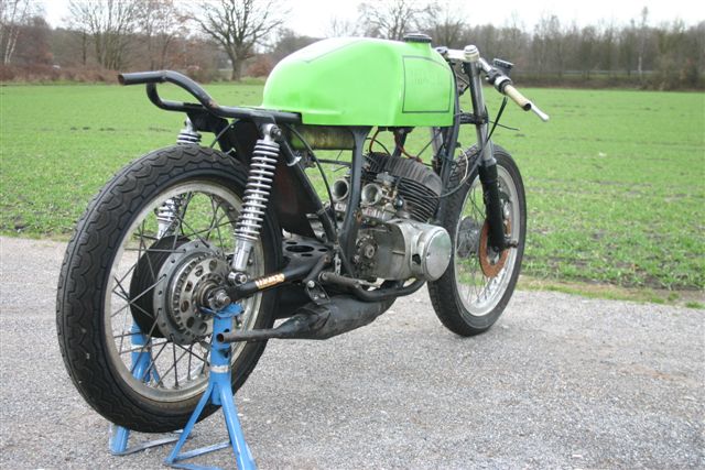 Bultaco Yamaha
Suche Infos über dieses Moped - habe es vor Jahren in Österreich gekauft! Siehe auch die anderen Bilder!!
