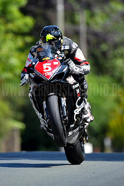 Bruce Anstey - Winner Superstock Race
