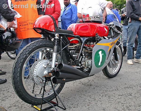 Isle of Man TT 2004
Honda Six (Replica)
