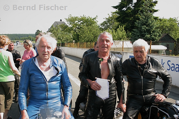 E.Hiller, H. Rosner, L.John
